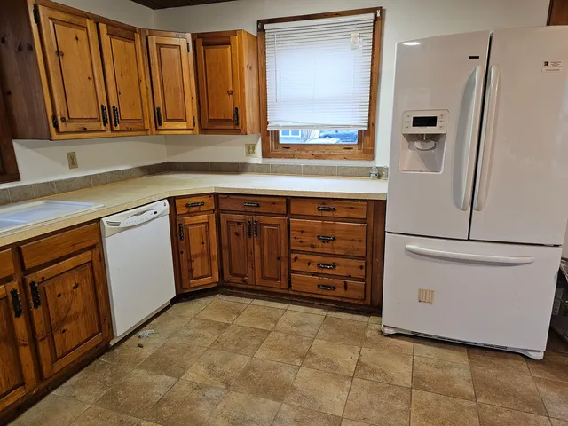 $269,999 | 118 Meadow Street, Winchester, CT 06098