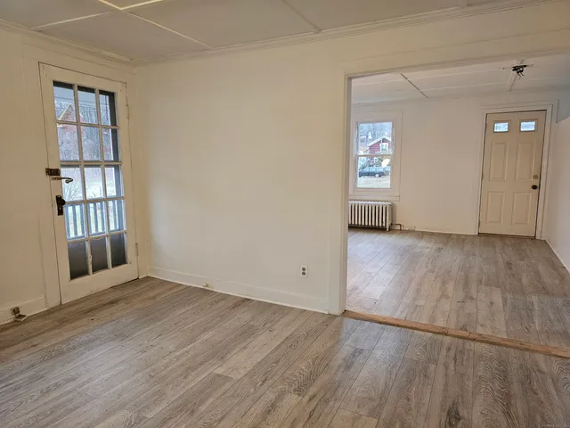 $269,999 | 118 Meadow Street, Winchester, CT 06098