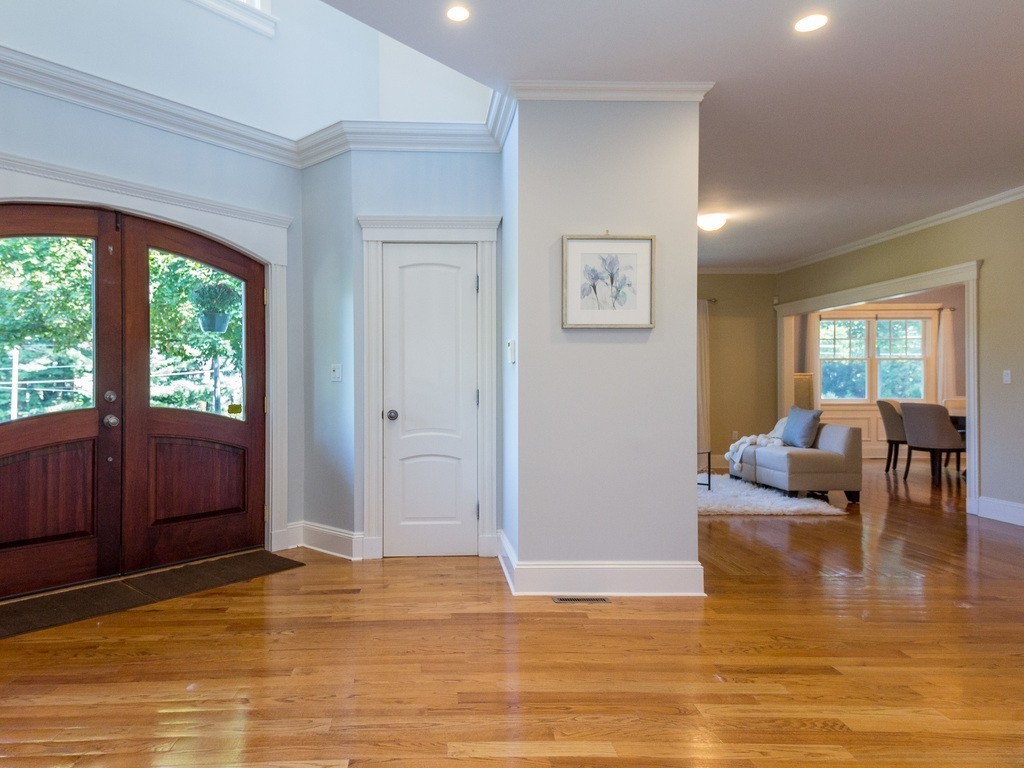 82 Exeter Street Newton, MA 02465 - Photo 3 of 28 Gallery Image 3