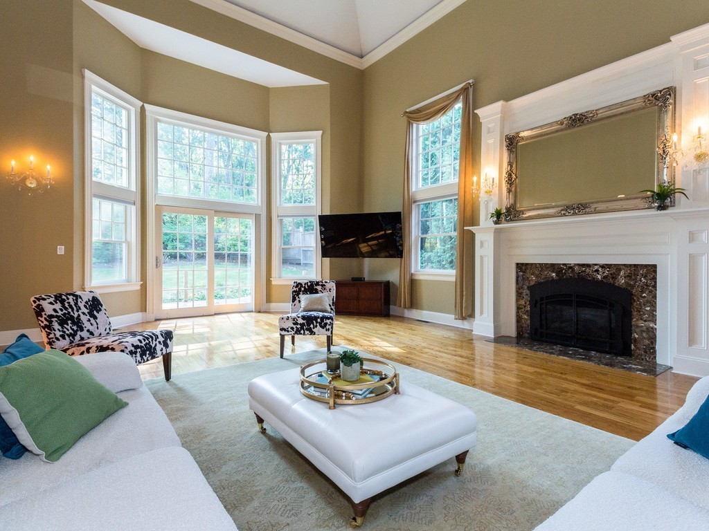 82 Exeter Street Newton, MA 02465 - Photo 10 of 28 Gallery Image 10