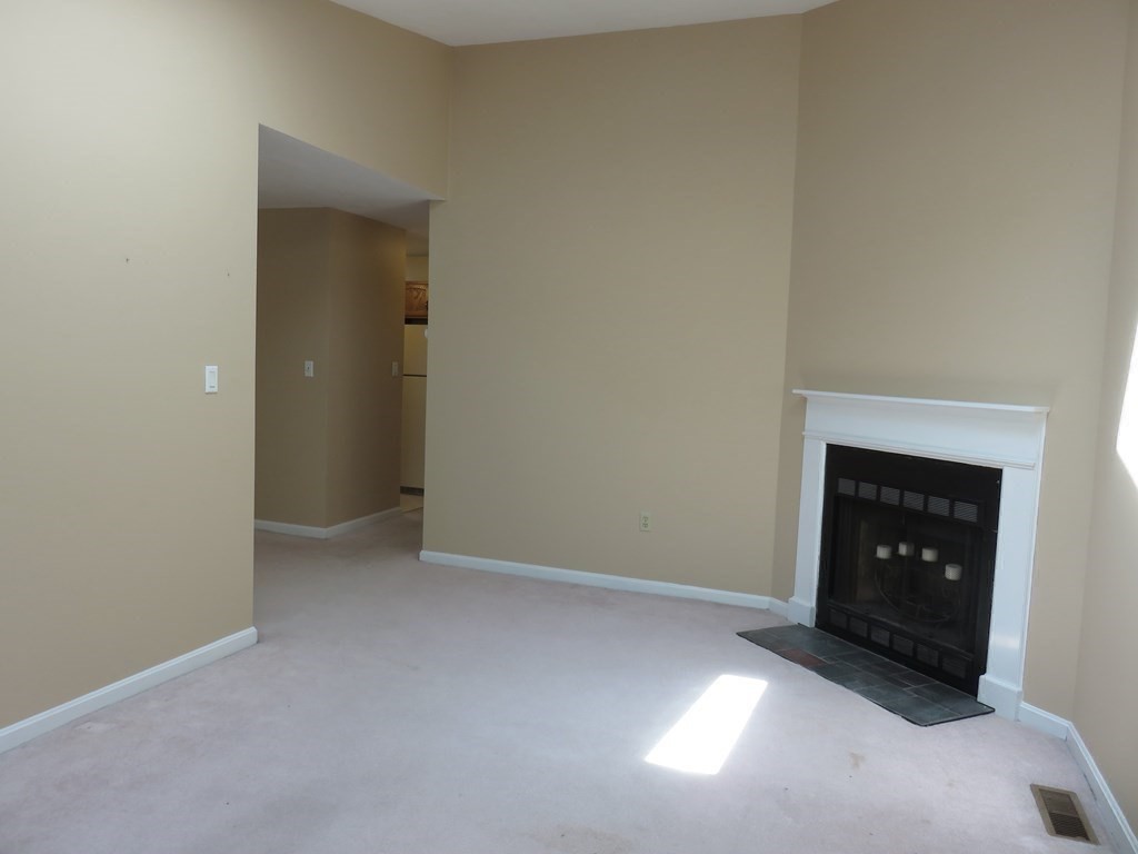 13 Nottingham Road, Unit 13 Grafton, MA 01519 - Photo 9 of 40 Gallery Image 9