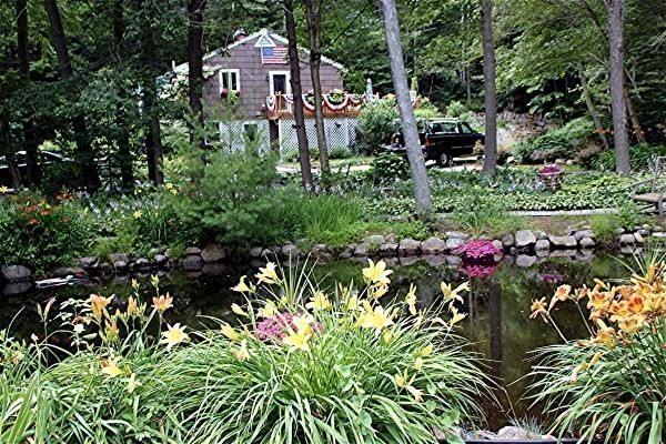 20 Loading Place Road Manchester, MA 01944 - Photo 13 of 14 Gallery Image 13