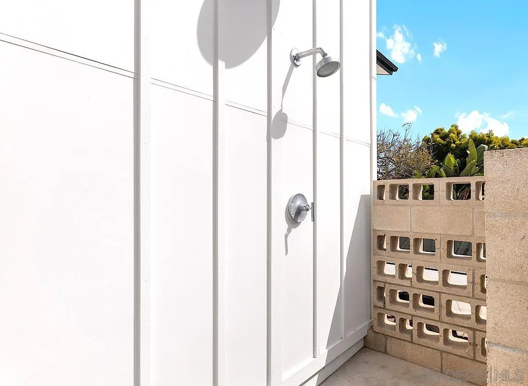 140 Range Street Encinitas, CA 92024 - Photo 38 of 51 a view of a bathroom with a shower