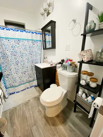 $1,775 | 726 West Roscoe Street, Unit 1N, Chicago, IL 60657