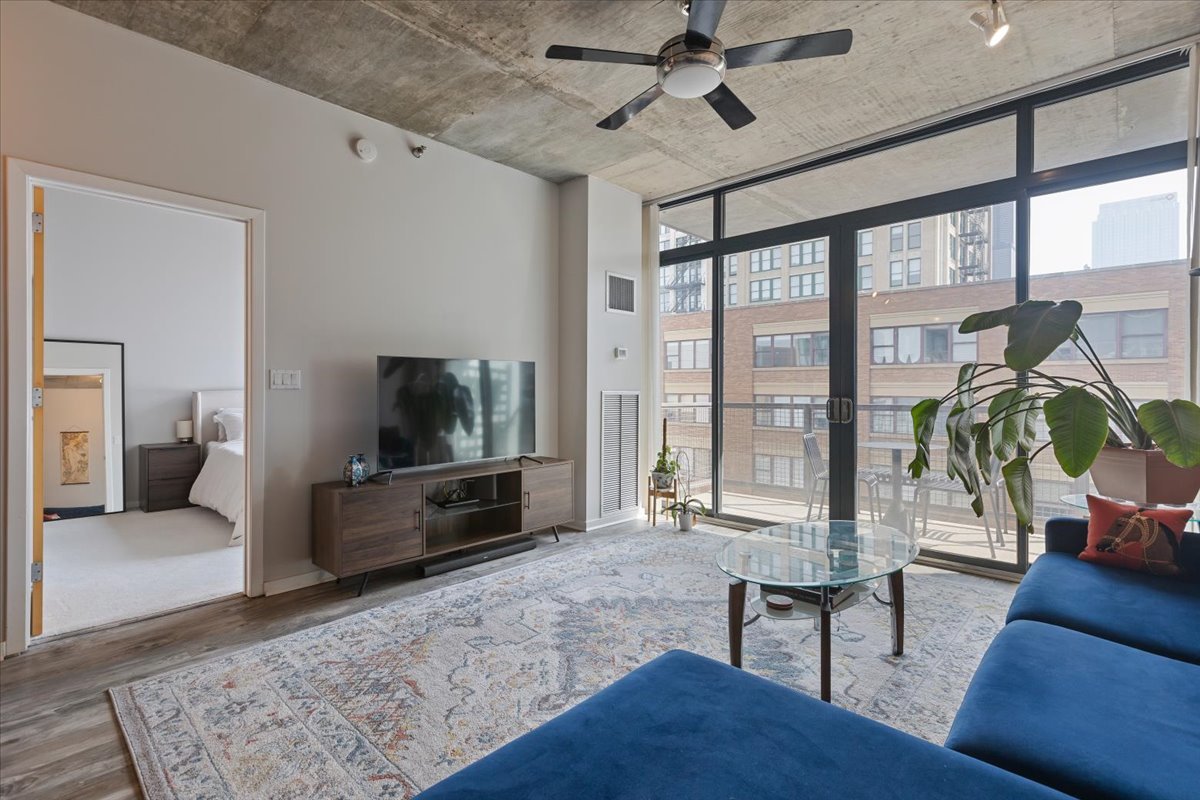 321 South Sangamon Street, Unit 508 Chicago, IL 60607 - Photo 4 of 25