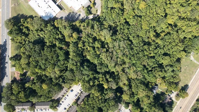 $400,000 | 3794 Horn Lake Road, Memphis, TN 38109