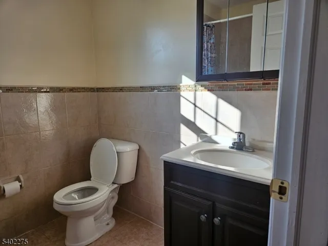 $2,300 | 129 South 9th Street, Newark, NJ 07107