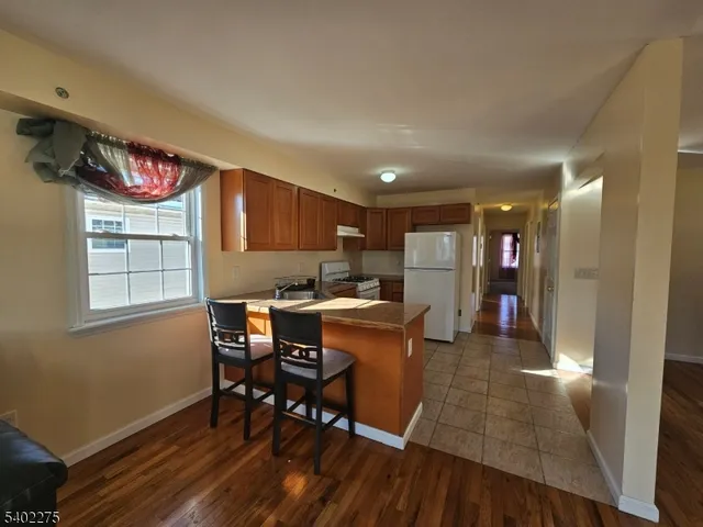 $2,300 | 129 South 9th Street, Newark, NJ 07107