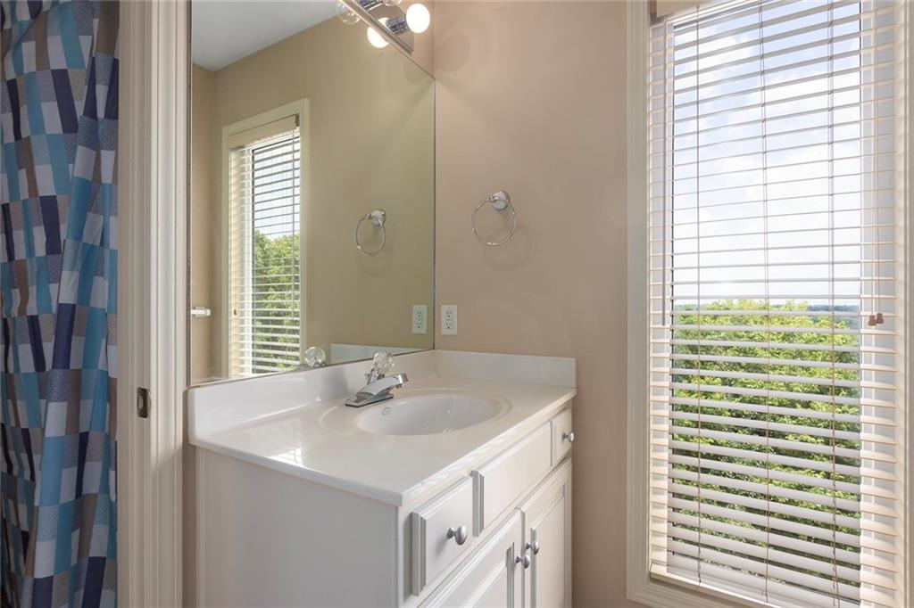 212 Northeast Hidden Ridge Lane Lee's Summit, MO 64064 - Photo 35 of 57