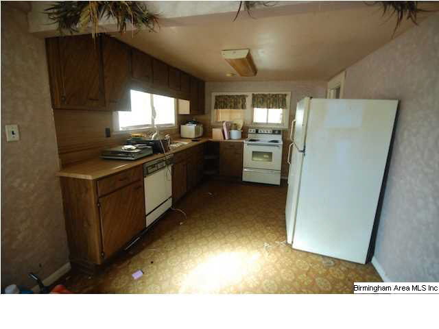 2073 Arcadia Road Birmingham, AL 35214 - Photo 3 of 10