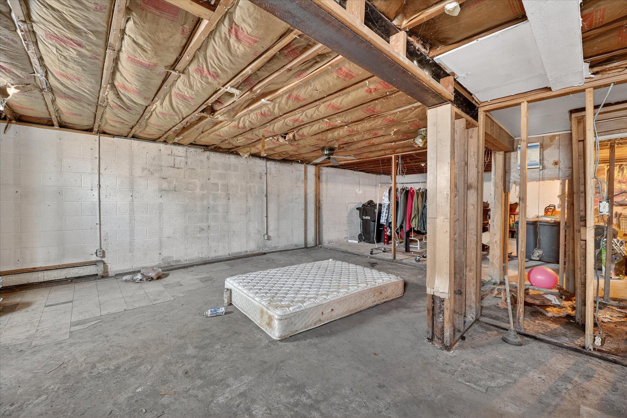 19511 Greenfield Road Detroit, MI 48235 - Photo 33 of 38 33-19511-Greenfield-Rd-Detroit-MI-48235-