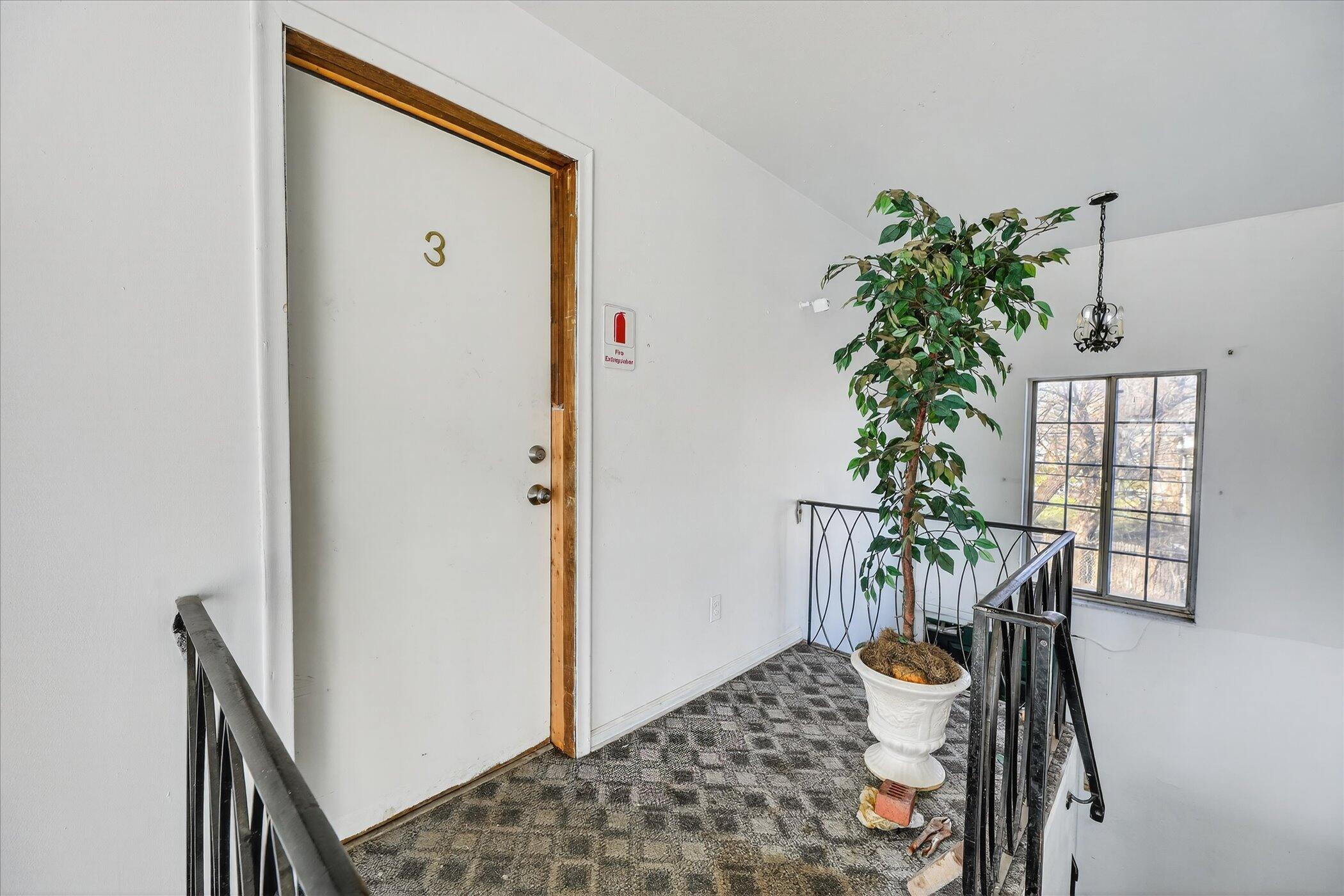 19511 Greenfield Road Detroit, MI 48235 - Photo 7 of 38 07-19511-Greenfield-Rd-Detroit-MI-48235-