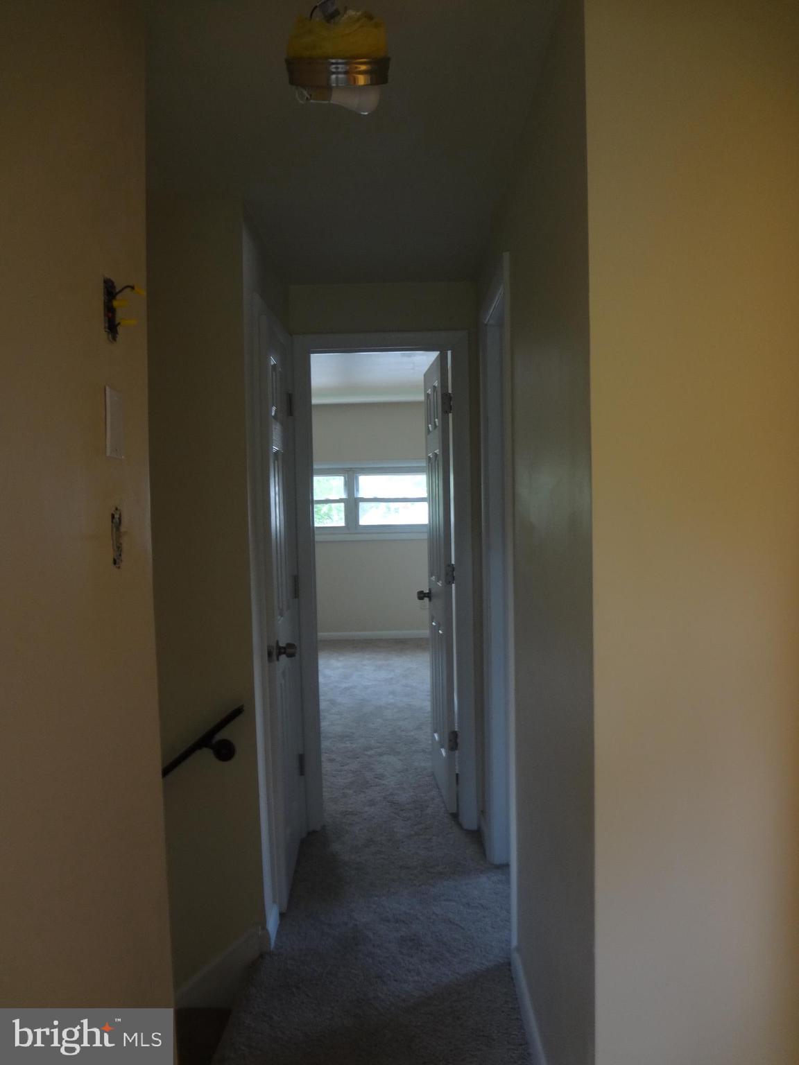 126 Kenmark Road Newark, DE 19713 - Photo 15 of 67 Upstairs Hallway