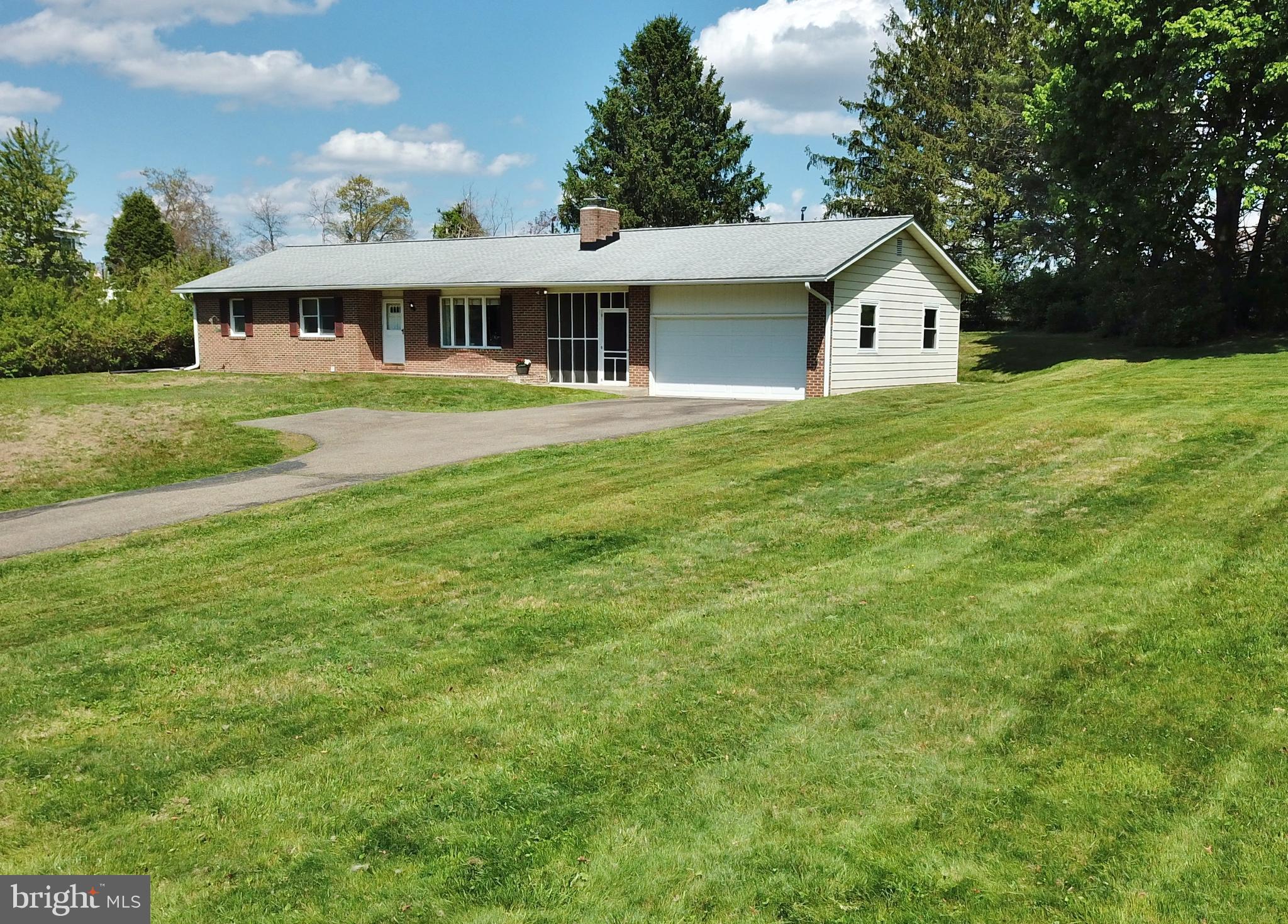 Welcome to 4843 Norrisville Road!