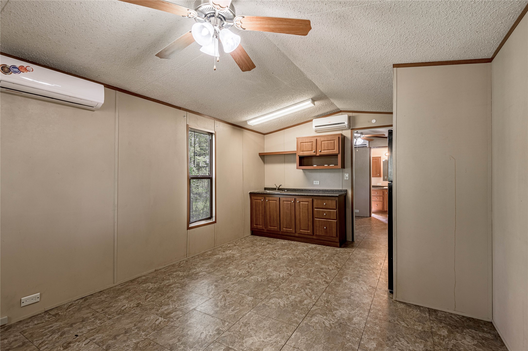 25 Starlight Drive Huntsville, TX 77320 - Photo 5 of 21