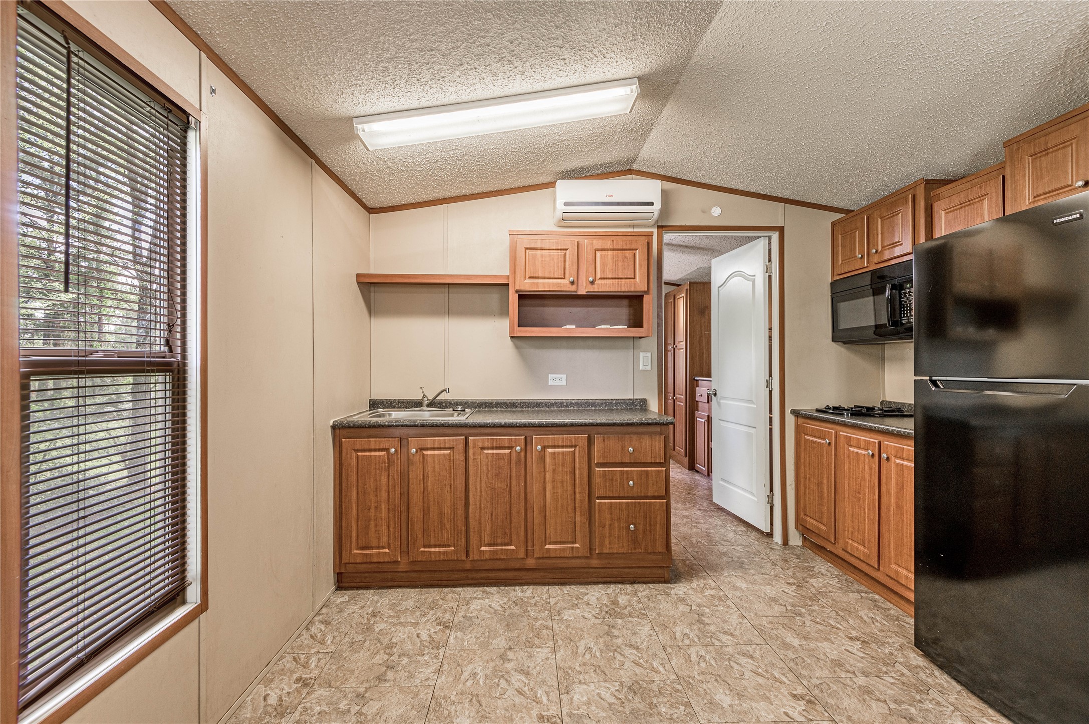 25 Starlight Drive Huntsville, TX 77320 - Photo 7 of 21