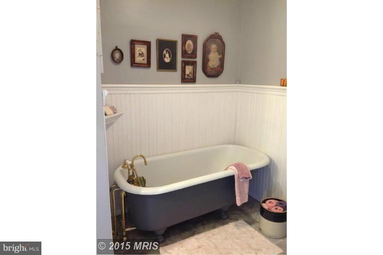 2402 Hoffman Road Greencastle, PA 17225 - Photo 11 of 22 a bathroom with a bathtub and shower