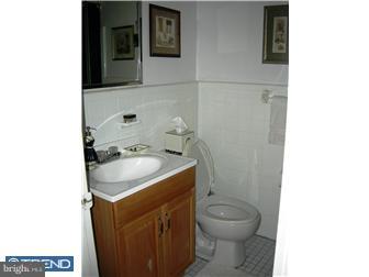 4070 Balwynne Park Road Philadelphia, PA 19131 - Photo 5 of 12 Unit #1