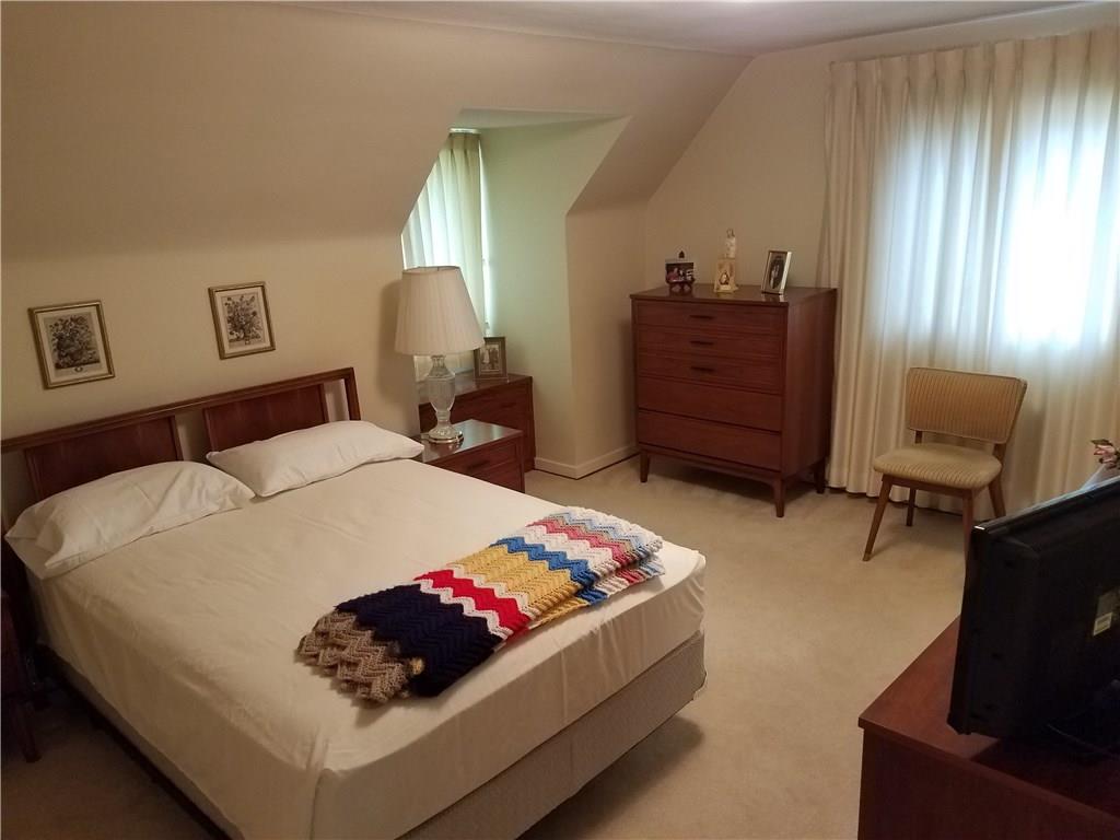 4911 Baptist Road Pittsburgh, PA 15227 - Photo 11 of 17 Gallery Image 11