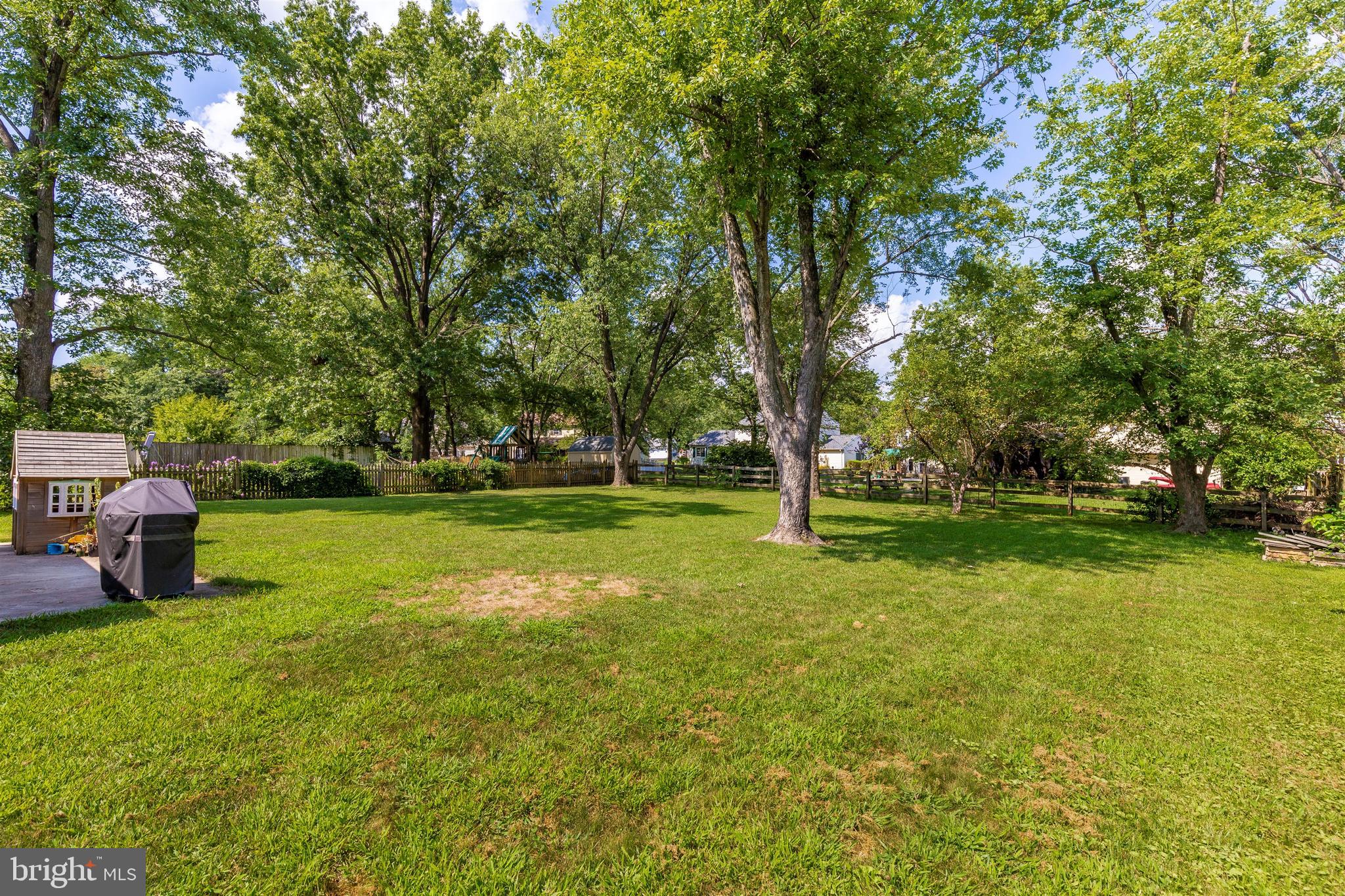 17301 Brown Road Poolesville, MD 20837 - Photo 9 of 35