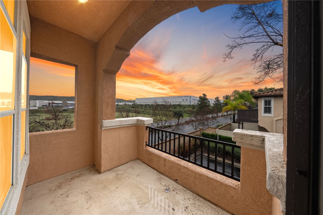 39141 Anchor, Unit F Murrieta, CA 92563 - Photo 3 of 29