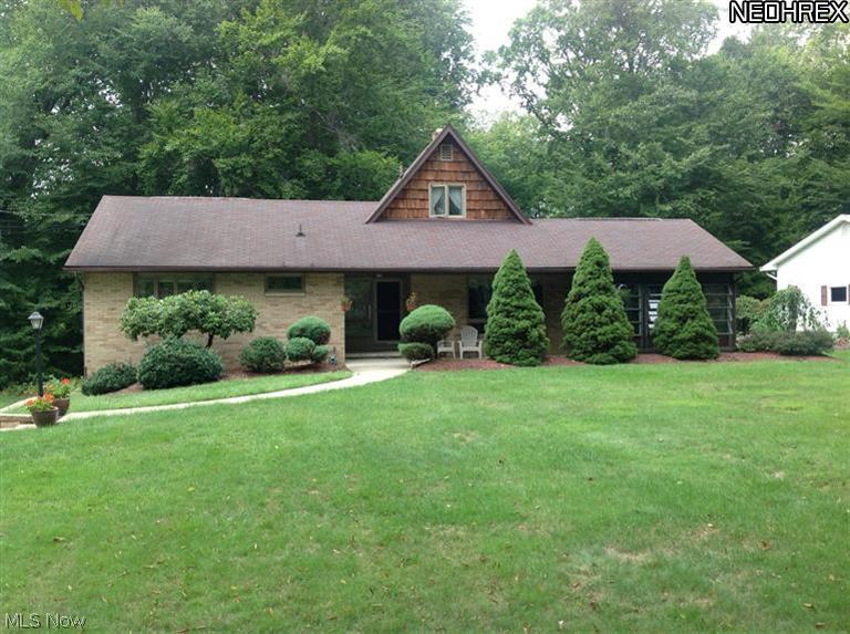 246 Taylor Road Barberton, OH 44203 - Photo 1 of 10 Gallery Image 1