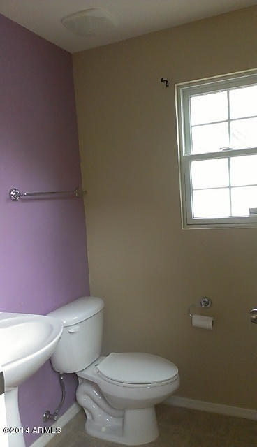 2220 East Pecan Road Phoenix, AZ 85040 - Photo 12 of 25 IMAG0553