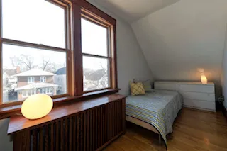 $2,100 | 1121 South East Avenue, Unit 2, Oak Park, IL 60304