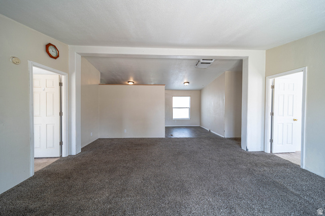117 Maple Street Wellington, UT 84542 - Photo 6 of 34