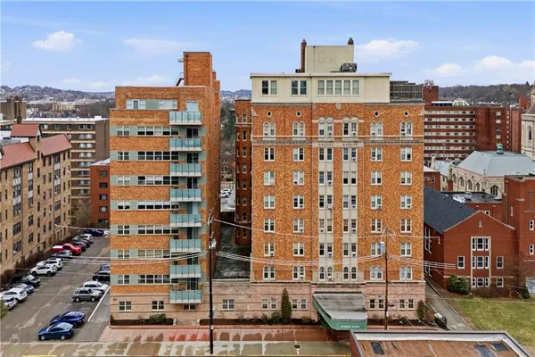 $299,000 | 144 North Dithridge Street, Unit 711, Pittsburgh, PA 15213