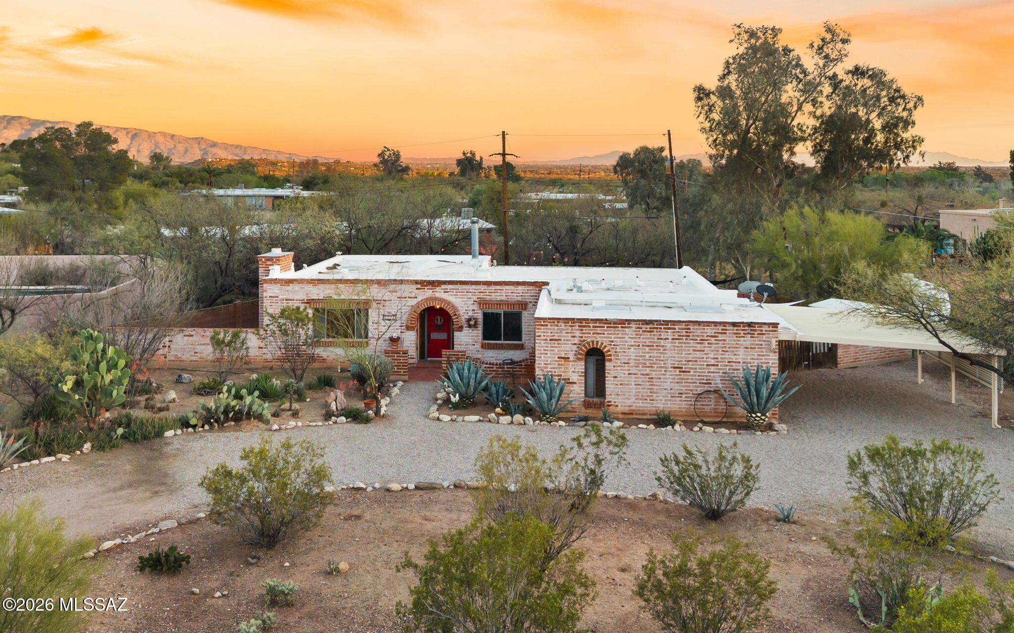 8802 East Buckboard Road Tucson, AZ 85749 - Photo 2 of 49 Gallery Image 2