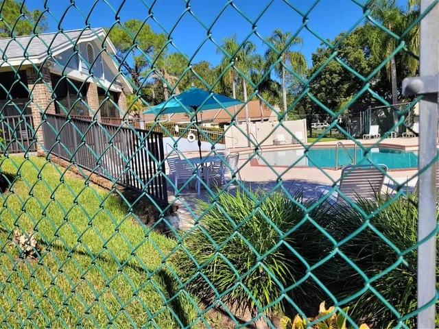 $299,500 | 2454 Bentley Drive, Palm Harbor, FL 34684