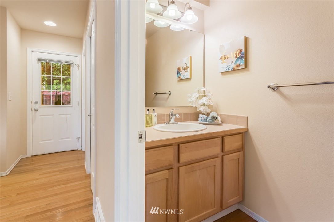 9020 236th Street Southwest, Unit 1 Edmonds, WA 98026 - Photo 13 of 15 Gallery Image 13