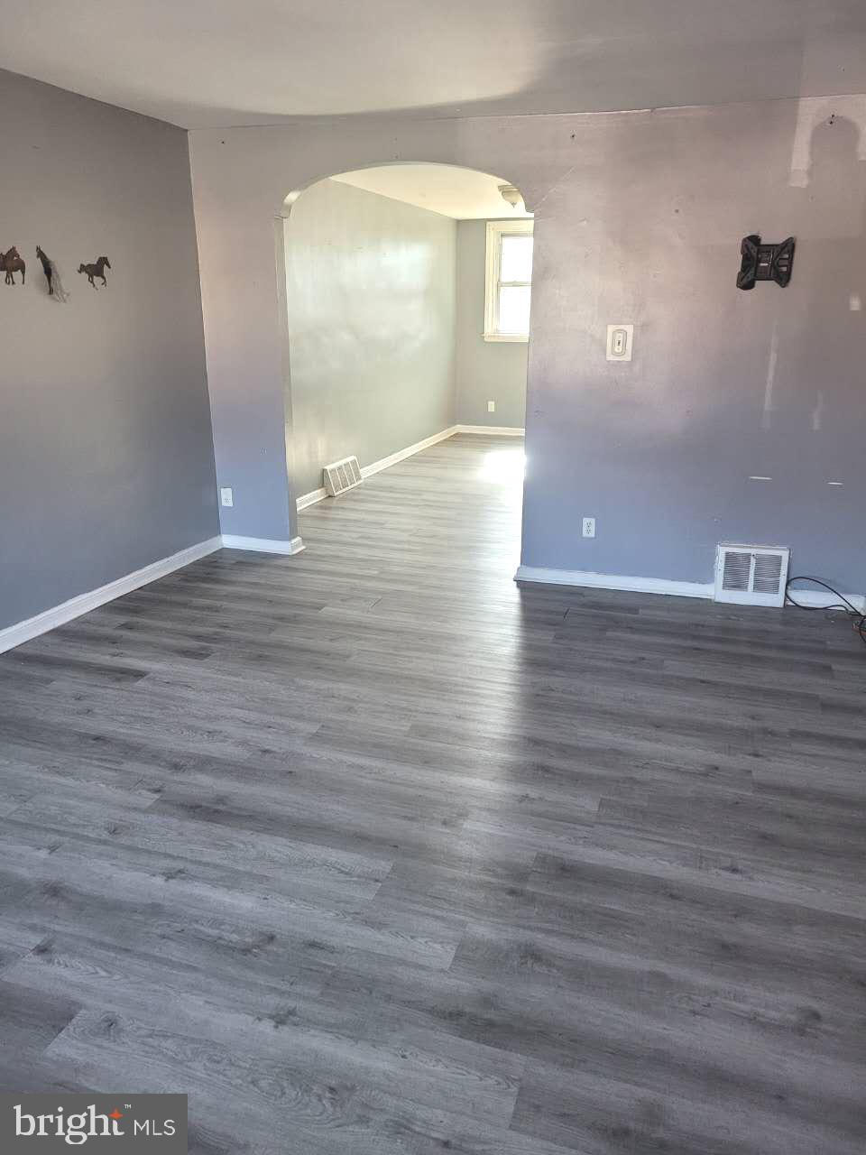 636 East Tabor Road Philadelphia, PA 19120 - Photo 2 of 13