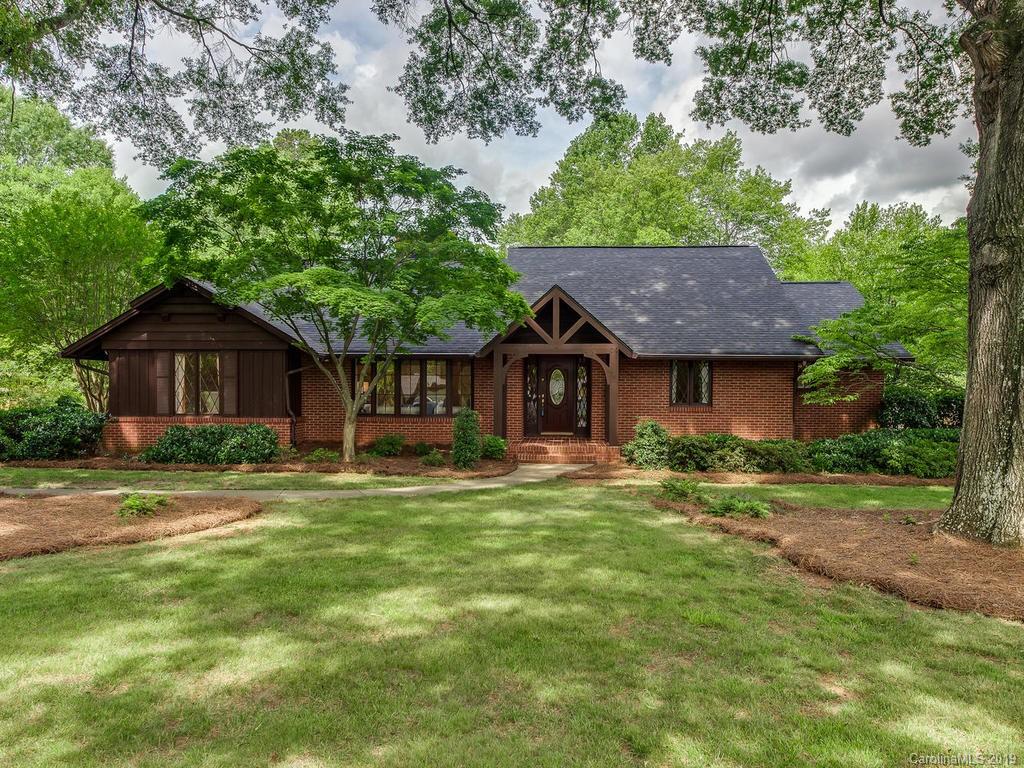 810 Lansdowne Road Charlotte, NC 28270 - Photo 1 of 38 Gallery Image 1