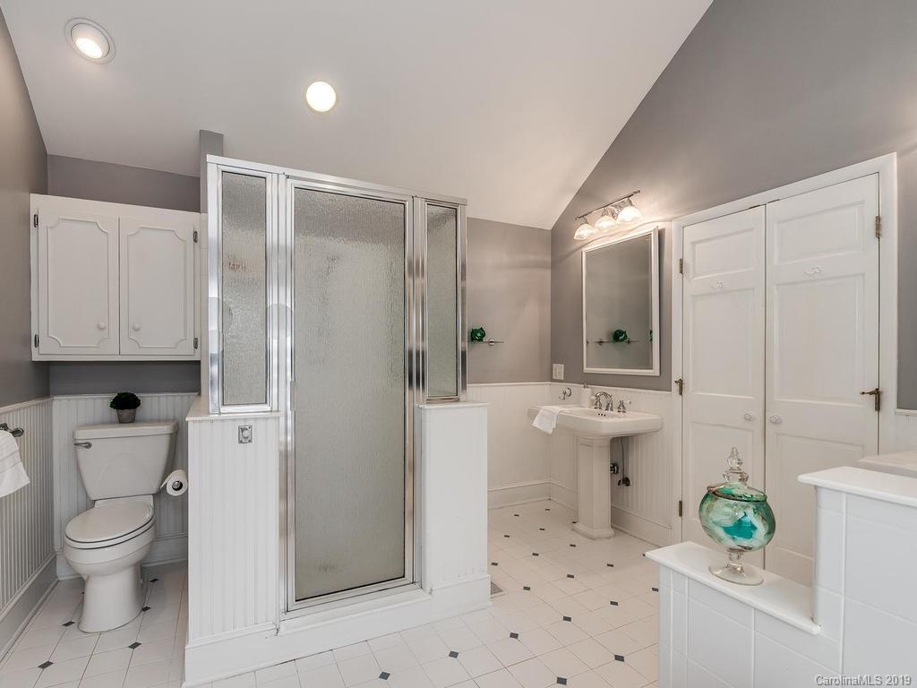 810 Lansdowne Road Charlotte, NC 28270 - Photo 19 of 38 Gallery Image 19