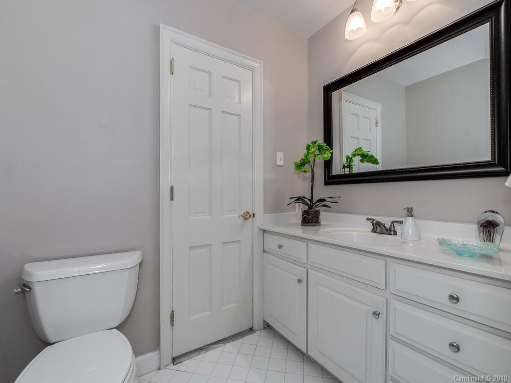 810 Lansdowne Road Charlotte, NC 28270 - Photo 25 of 38 Gallery Image 25