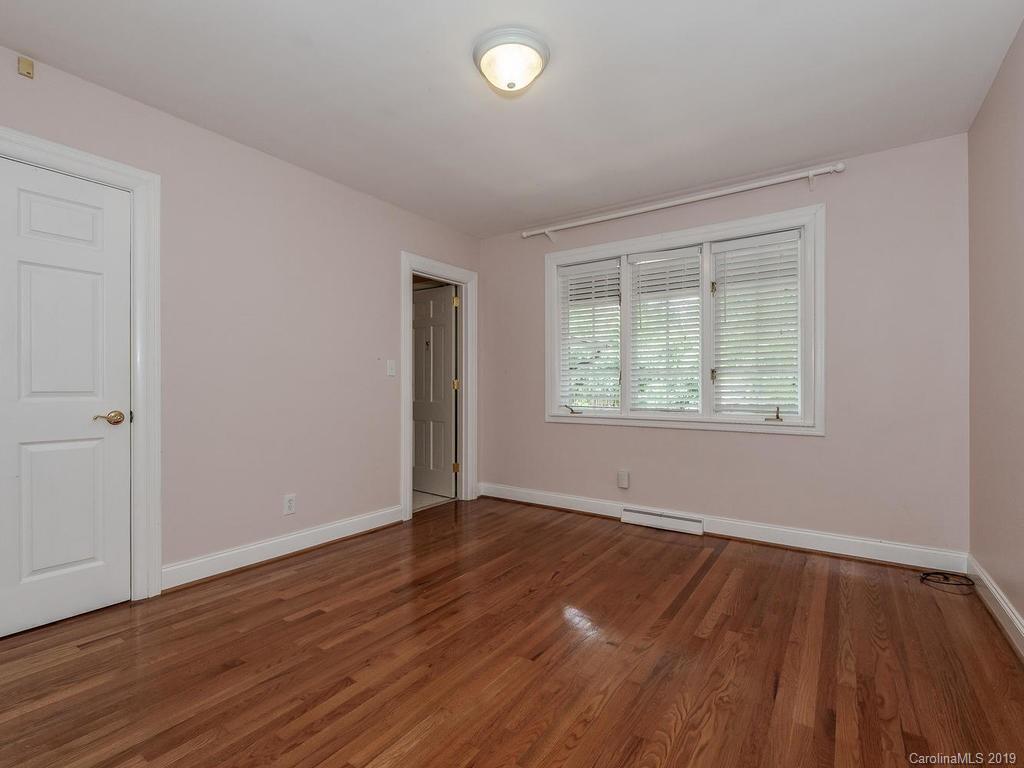 810 Lansdowne Road Charlotte, NC 28270 - Photo 26 of 38 Gallery Image 26
