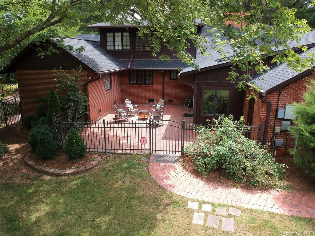 810 Lansdowne Road Charlotte, NC 28270 - Photo 35 of 38 Gallery Image 35