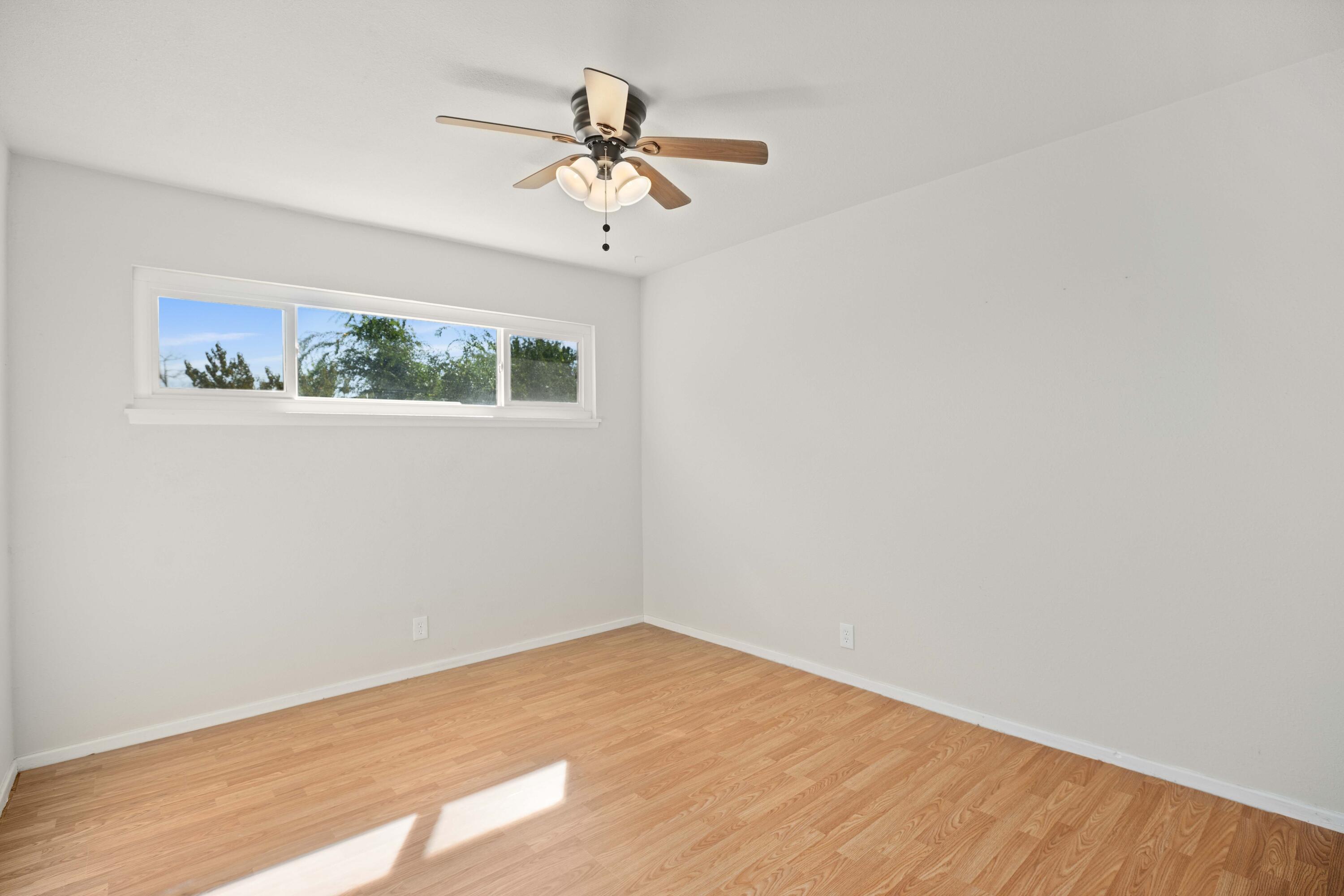 44732 Stanridge Avenue Lancaster, CA 93535 - Photo 14 of 22 44732 Stanridge Ave-13