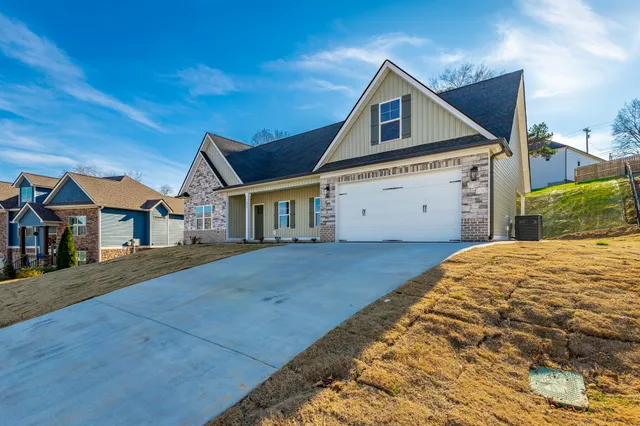 $475,000 | 859 Live Oak Road, Ringgold, GA 30736