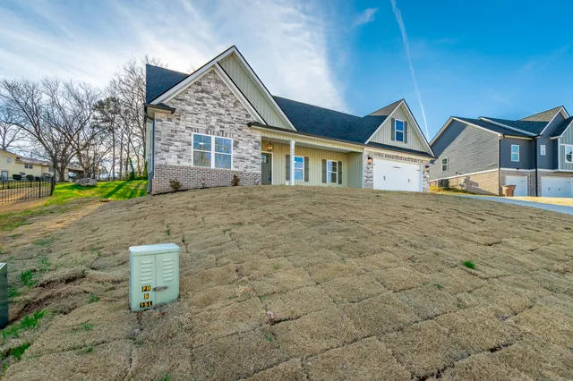 $475,000 | 859 Live Oak Road, Ringgold, GA 30736