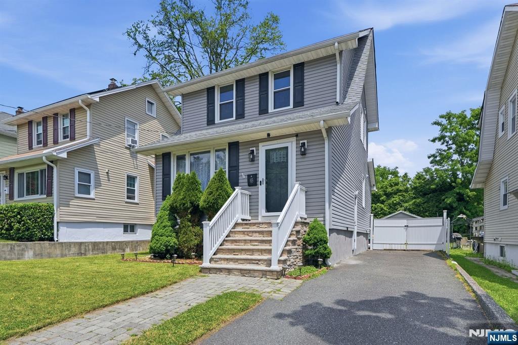 65 Franklin Road Teaneck, NJ 07666 - Photo 2 of 41