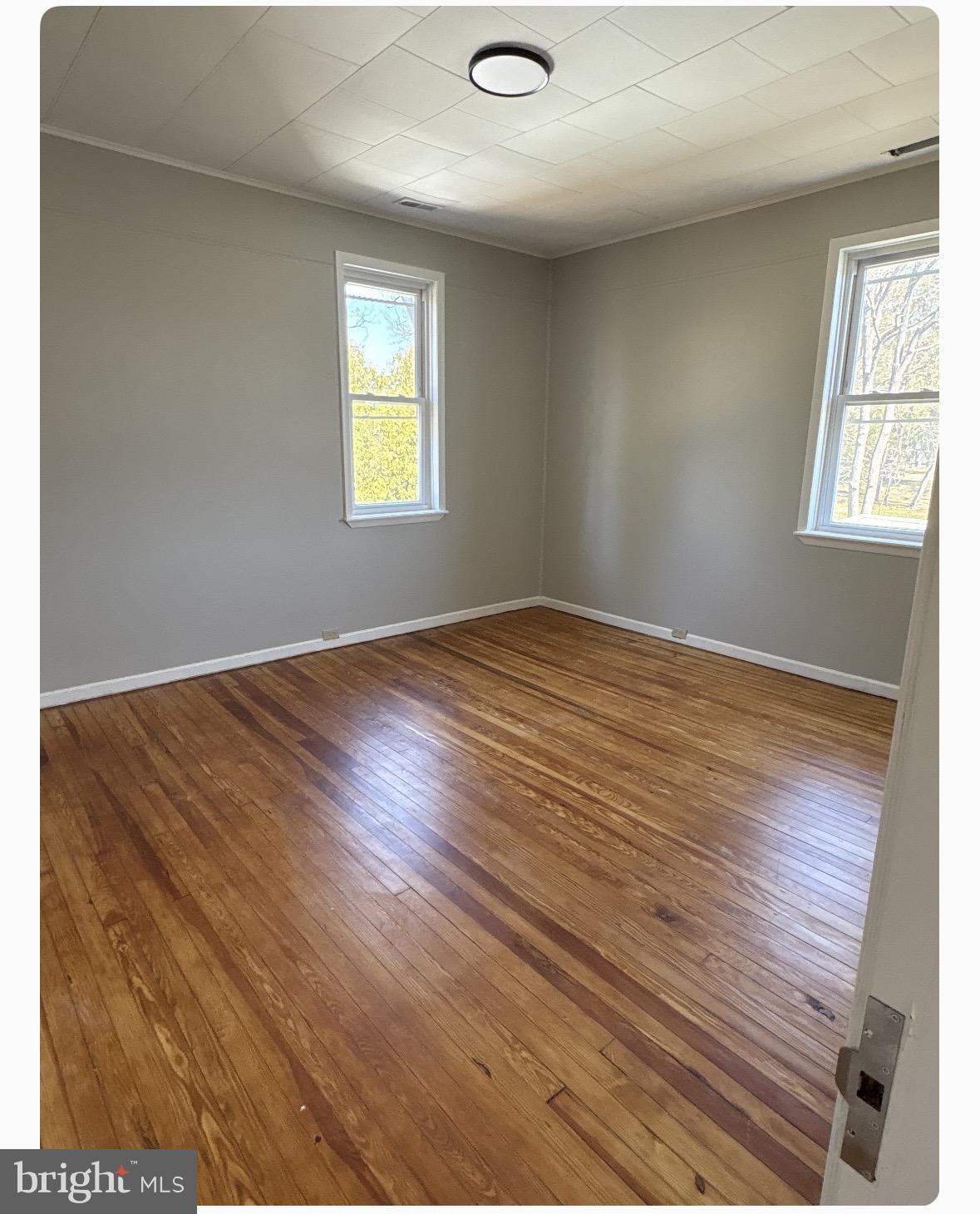 109 Union Avenue Stratford, NJ 08084 - Photo 5 of 10 Bright and airy blank canvas room.