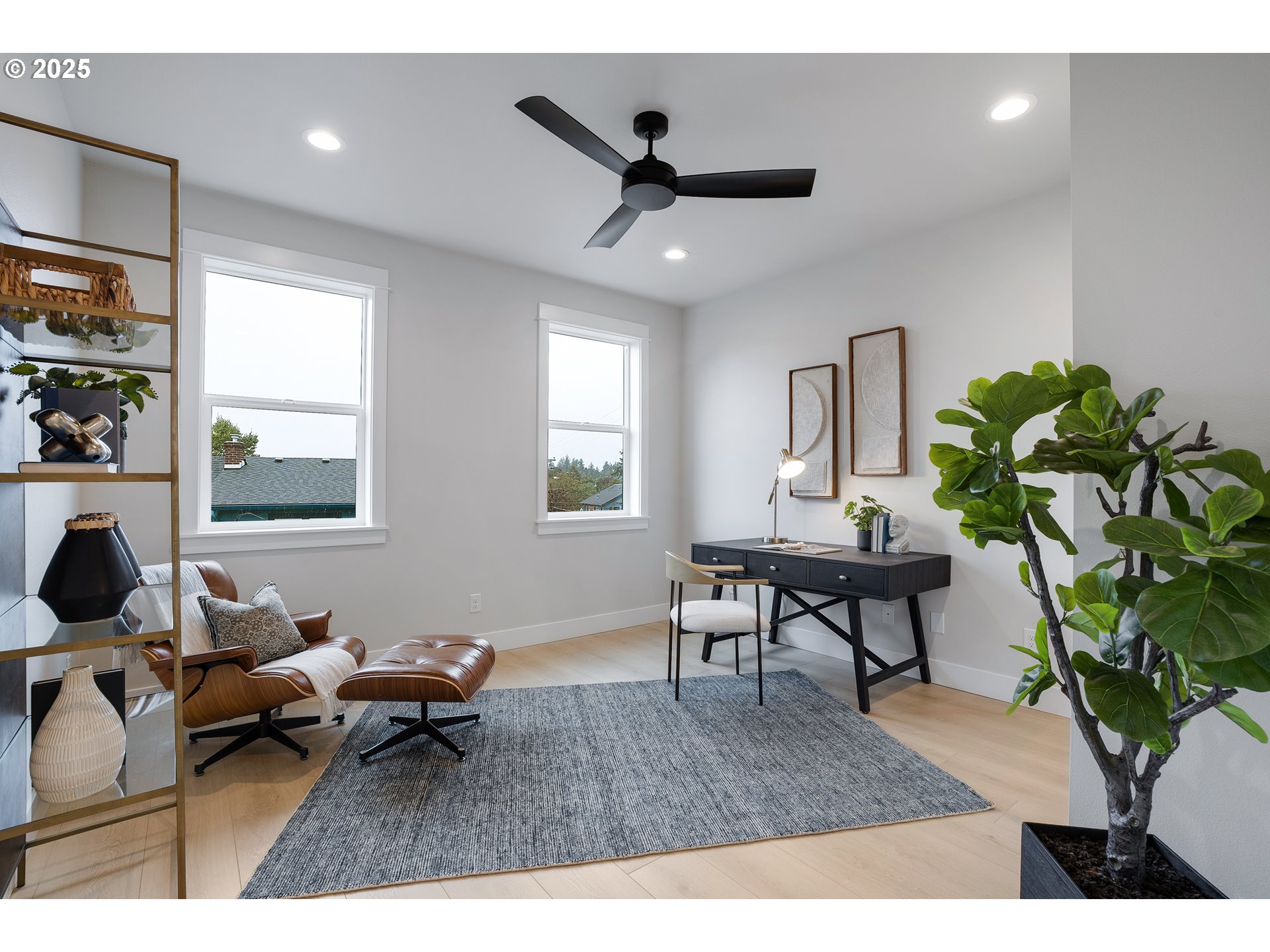 6012 Southwest 18th Drive Portland, OR 97239 - Photo 22 of 46