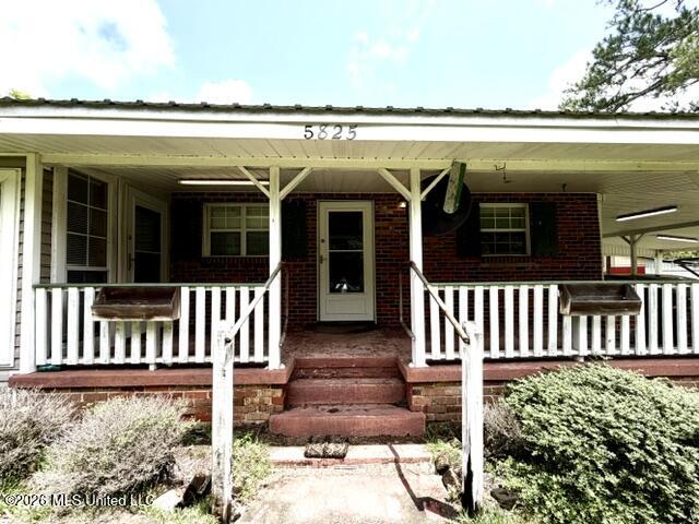 5825 Elder Street Moss Point, MS 39563 - Photo 2 of 52 IMG_2636