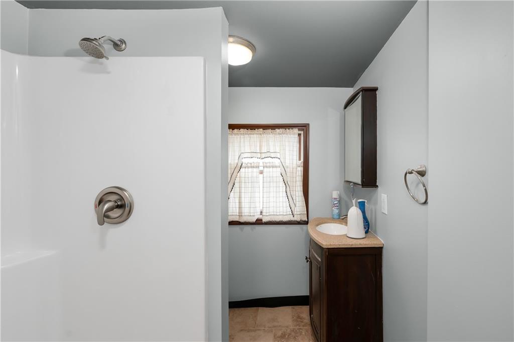 312 North Monroe Street Butler, PA 16001 - Photo 17 of 31