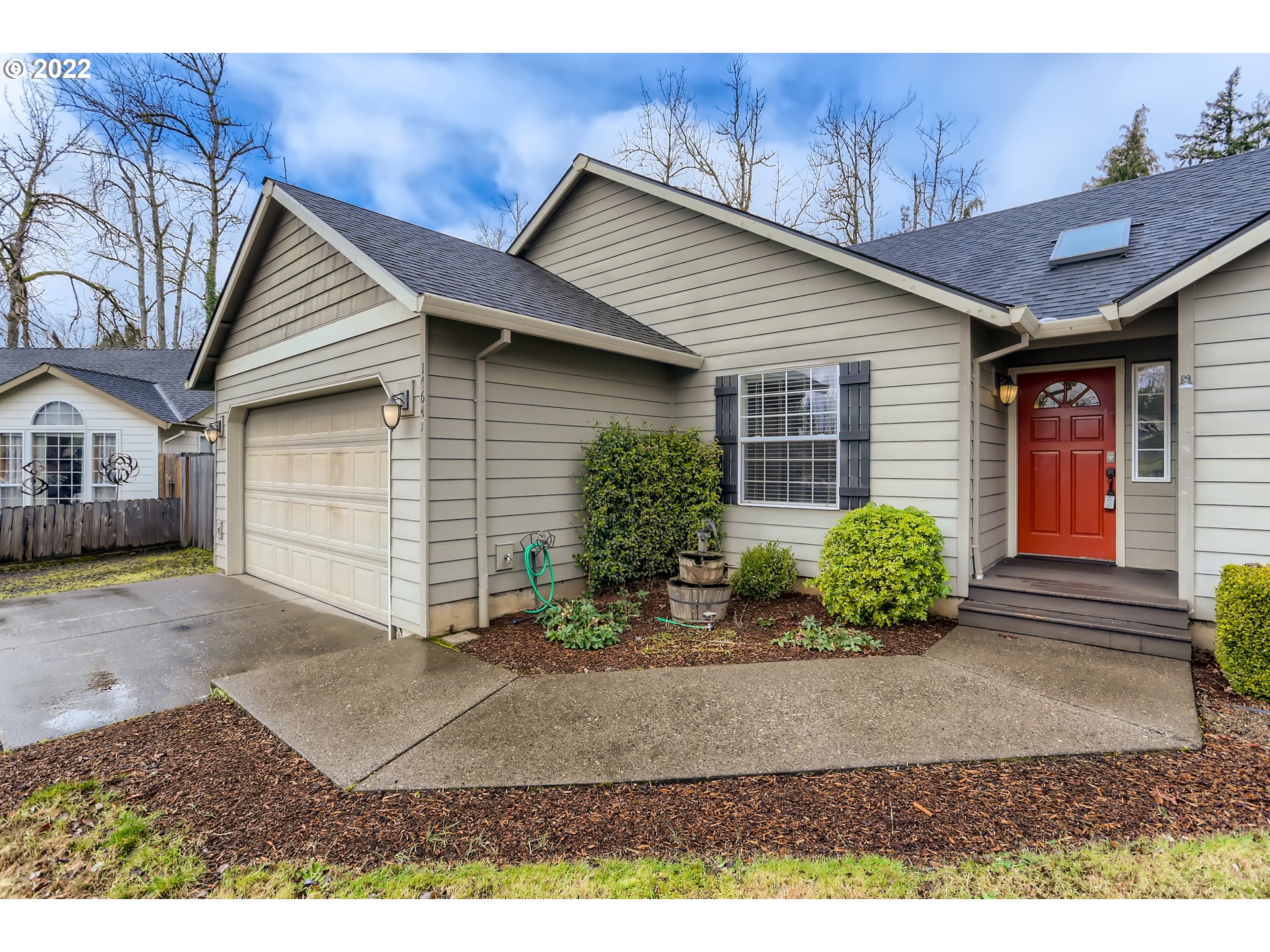 14647 Coltrane Street Oregon City, OR 97045 - Photo 3 of 32 Gallery Image 3