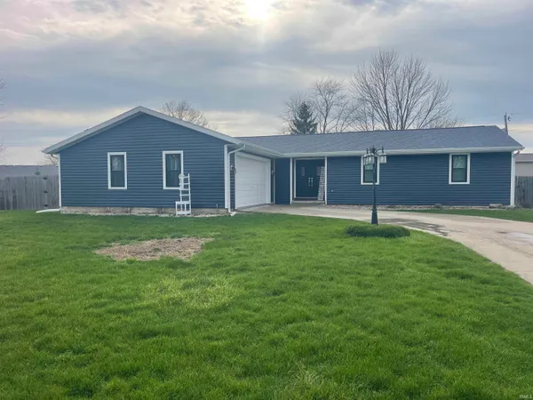 $299,900 | 4121 Ort Drive, Woodburn, IN 46797