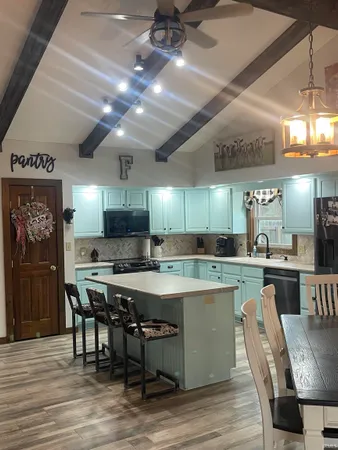 $299,900 | 4121 Ort Drive, Woodburn, IN 46797